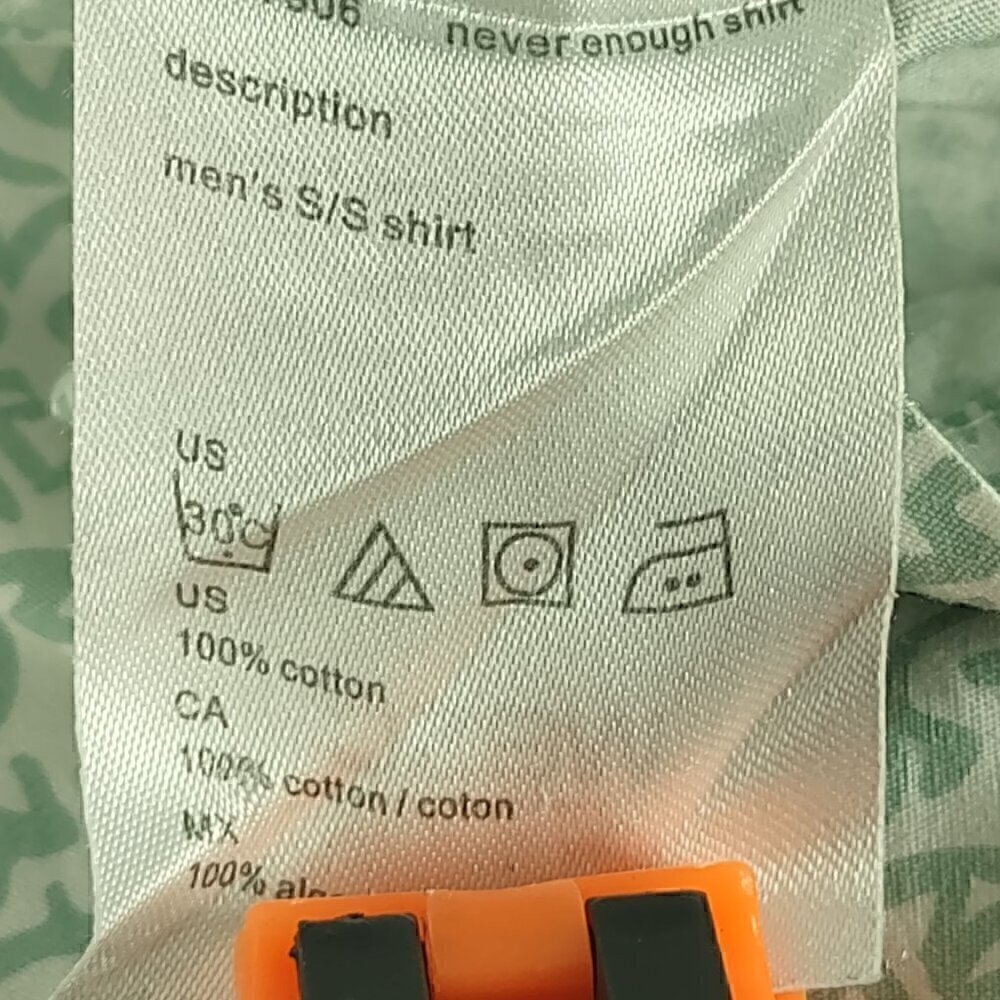 WESC 100% Cotton Pastel Green White Fitted Button Down Short Sleeve Shirt Size L - Picture 10 of 11